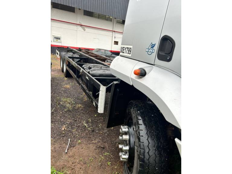FORD - CARGO 2429 - 2015/2015 - Cinza - R$ 310.000,00